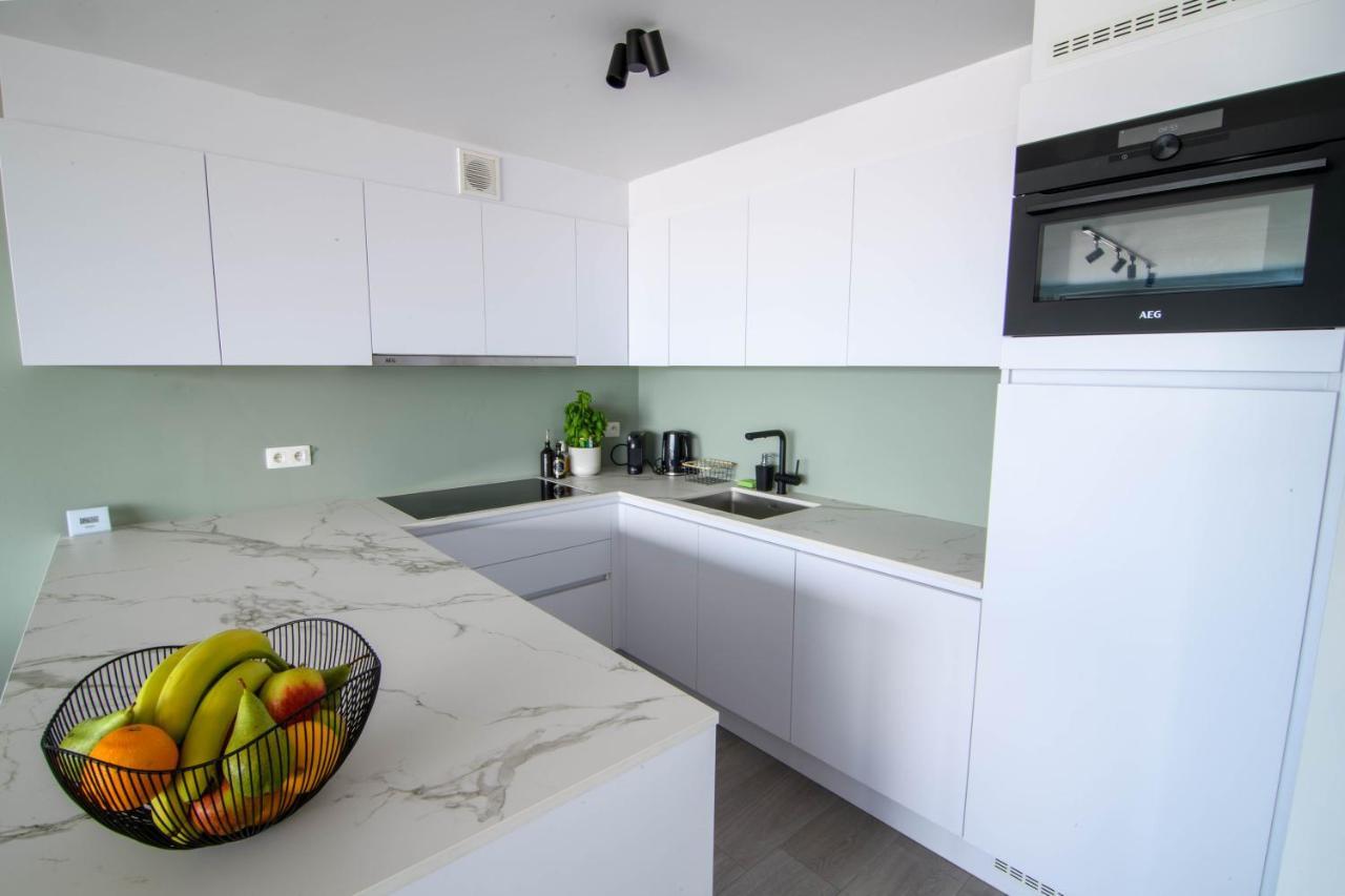 Premium Holidays - New Modern Apartment Oostkant With Seaview At Westende ميدل كيرك المظهر الخارجي الصورة